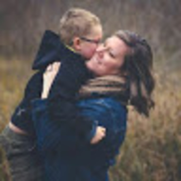 Meet your Posher, Candice - Picture 1 of 1